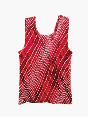 Vintage Red Retro Crinckle Top!